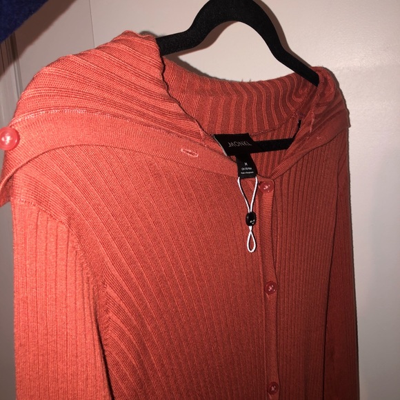Monki (ASOS ) ribbed midi dress in red - Picture 10 of 11